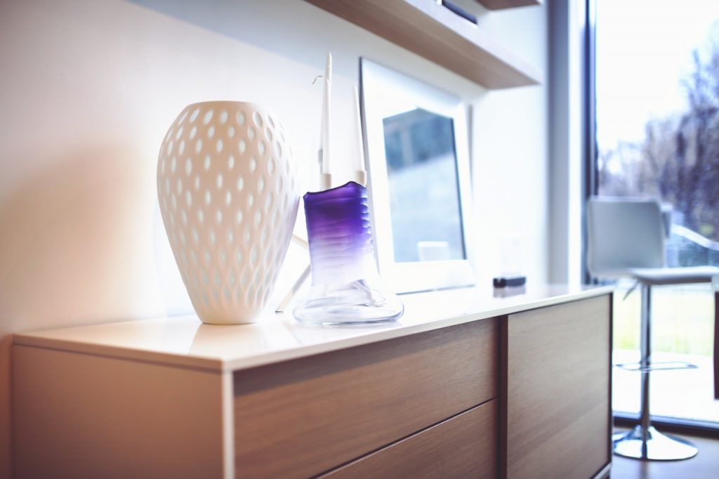 10 Tips To Style Your Monochromatic Home