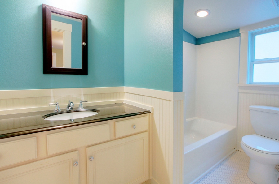 How To Fix Up Your Bathroom On A Budget